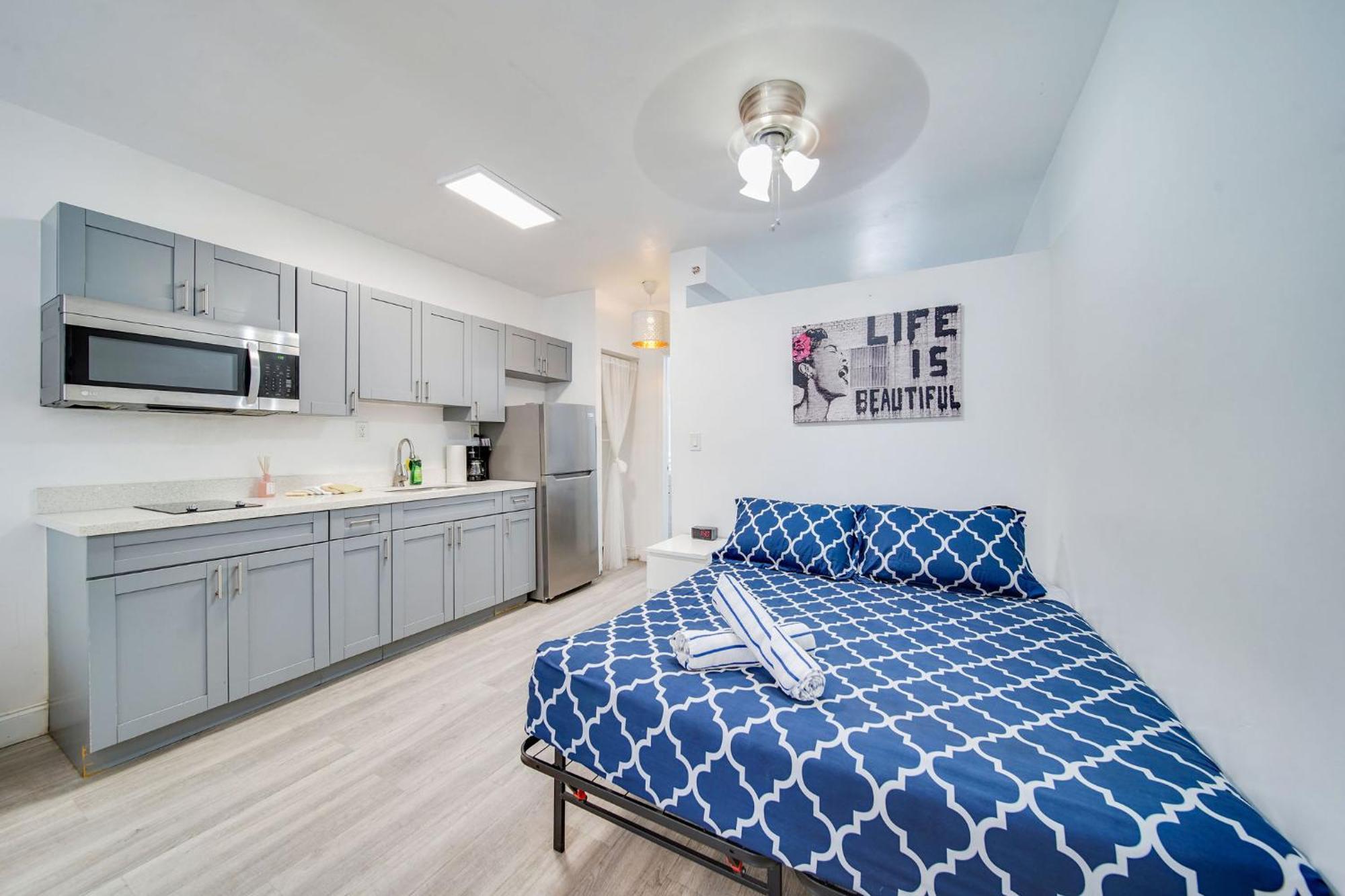 Beachy 1 B/R, W/2 Queen Beds, On Ocean Drive Beach Miami Beach Exterior photo
