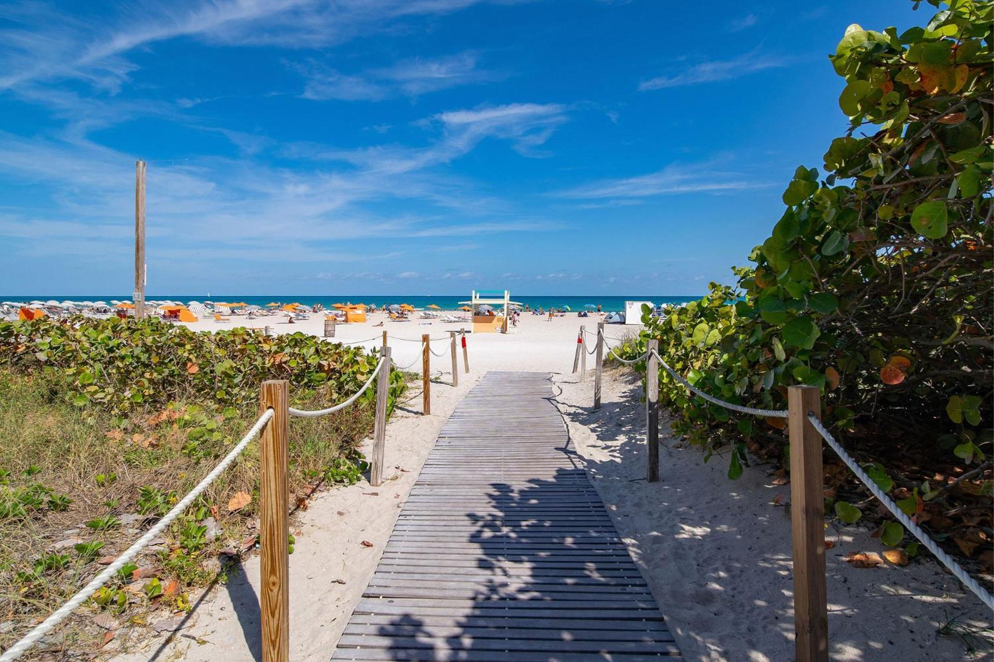 Beachy 1 B/R, W/2 Queen Beds, On Ocean Drive Beach Miami Beach Exterior photo